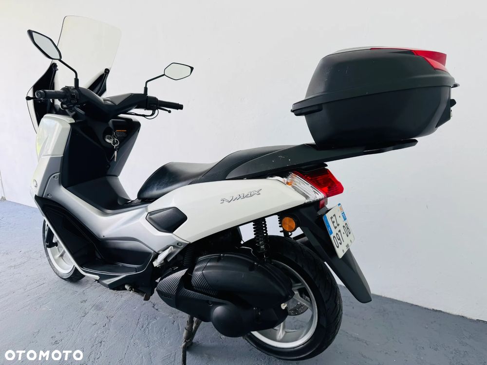 Yamaha NMAX - 9