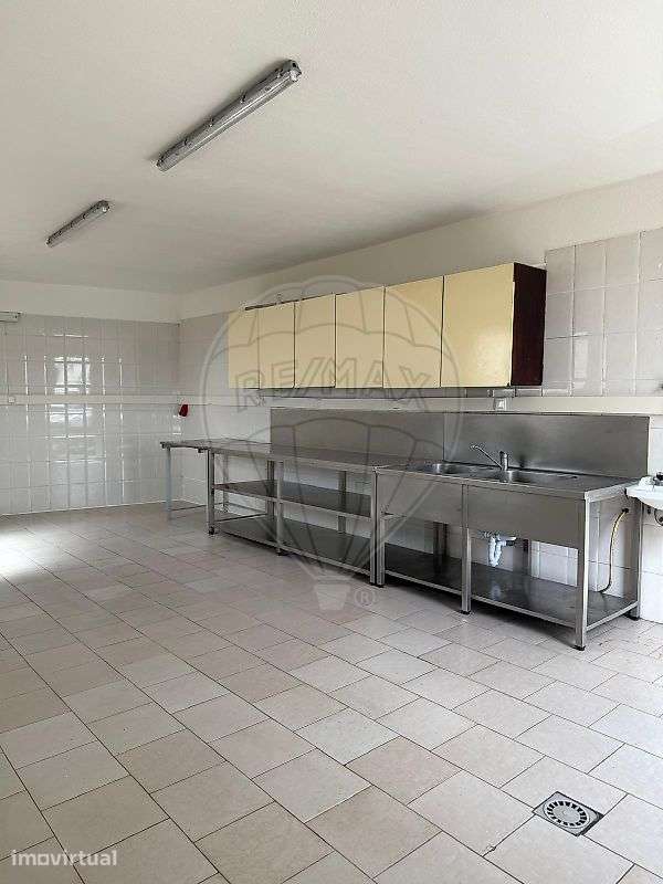 Garagem  para arrendamento - Grande imagem: 3/10