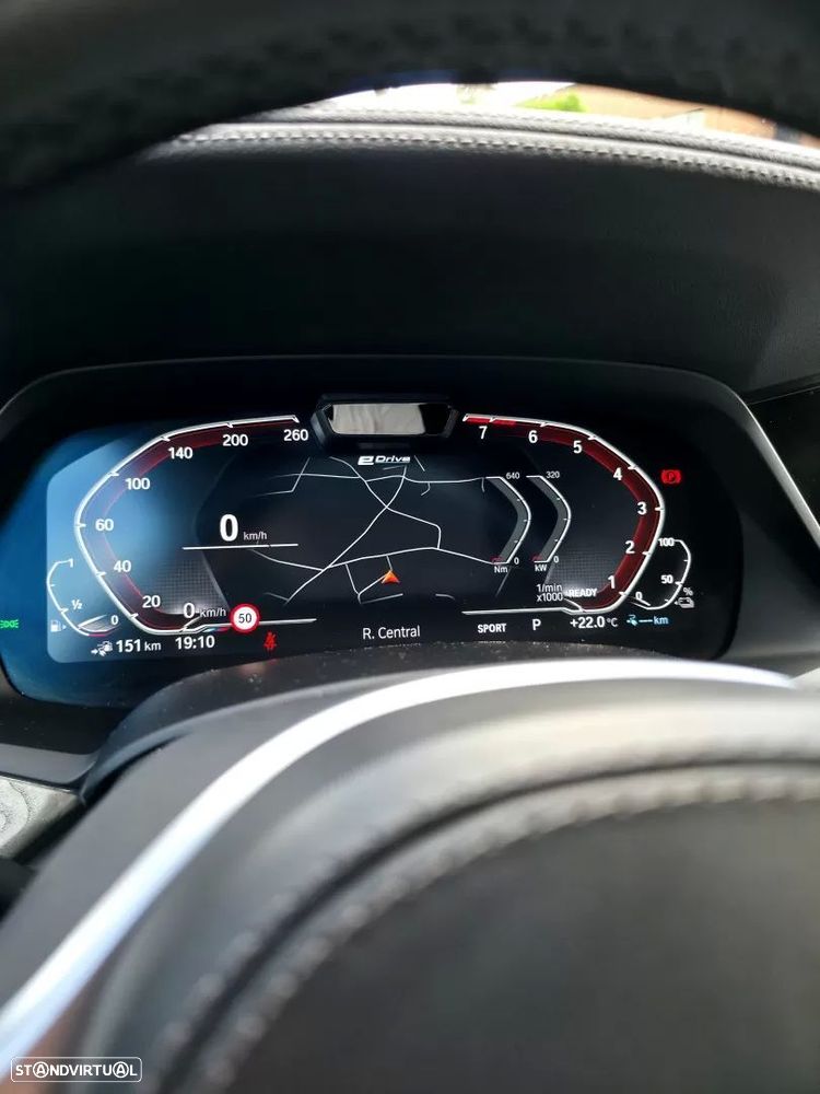 BMW X5 45 e xDrive Pack M - 29