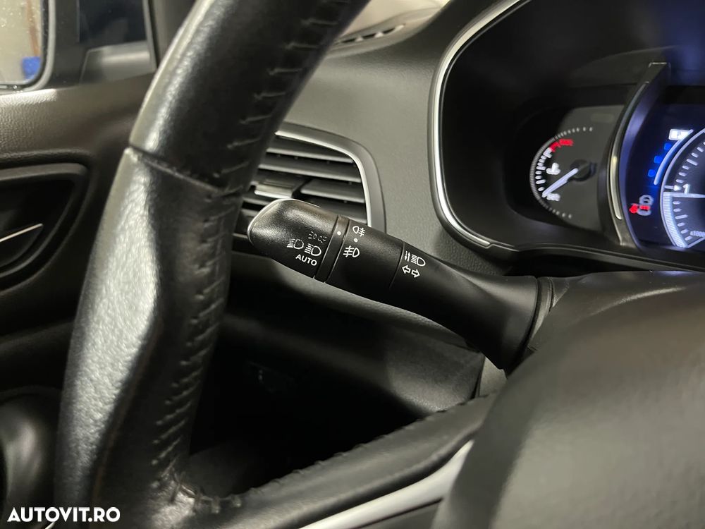 Renault Megane Blue dCi 116 EDC Zen - 19