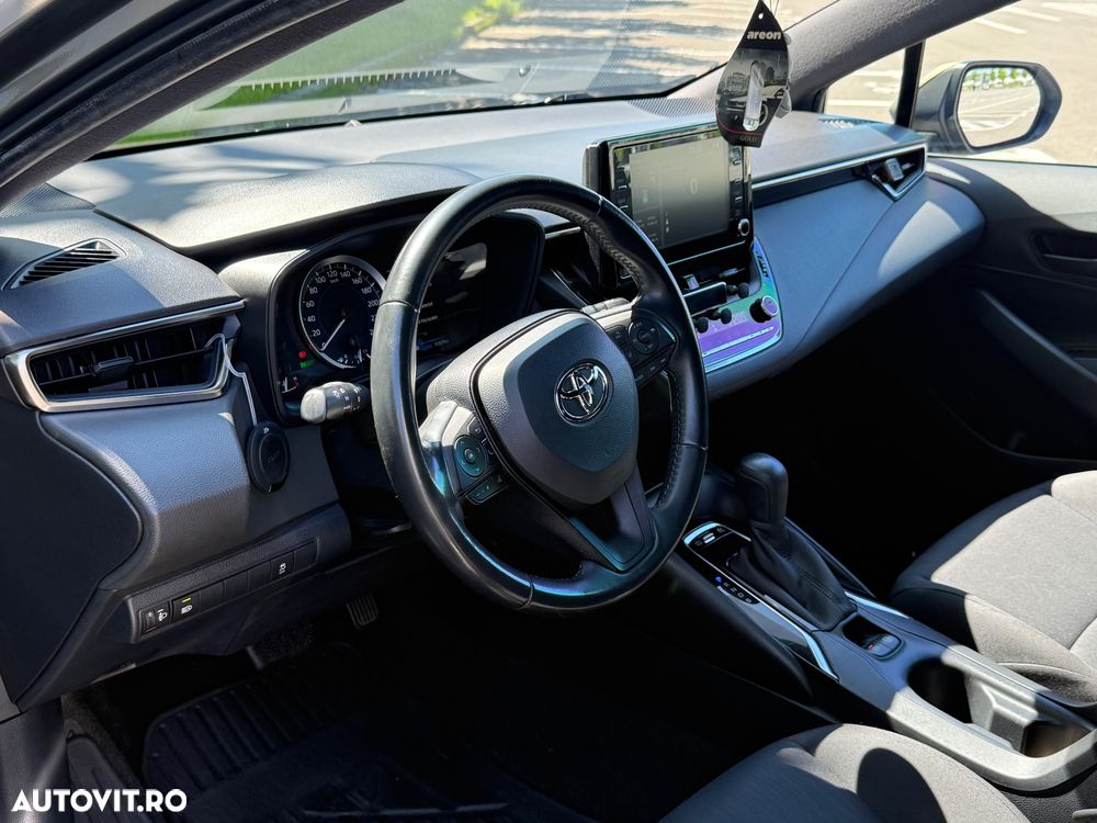 Toyota Corolla - 5