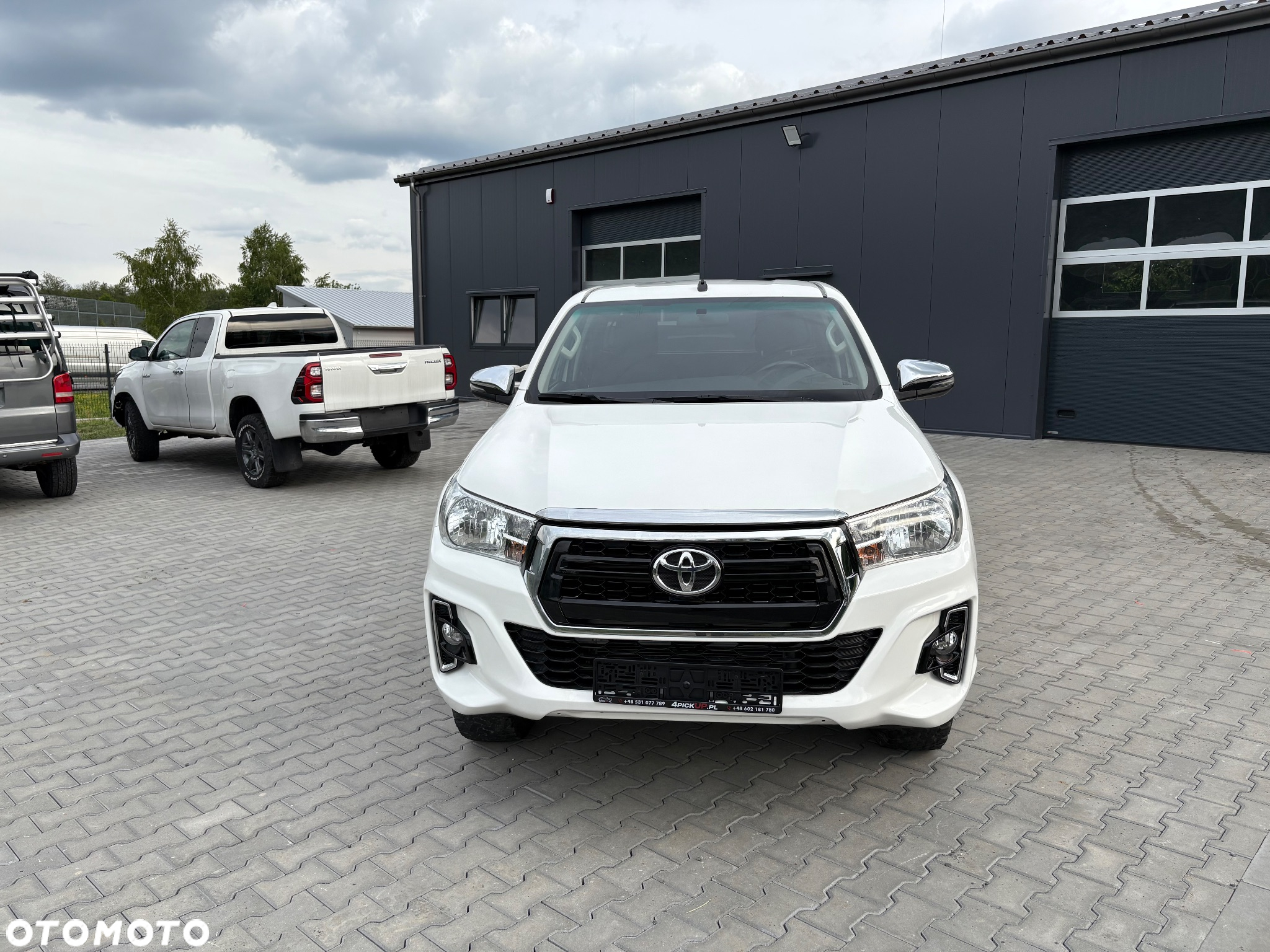 Toyota Hilux 2.4 D-4D Extra Cab SR 4x4