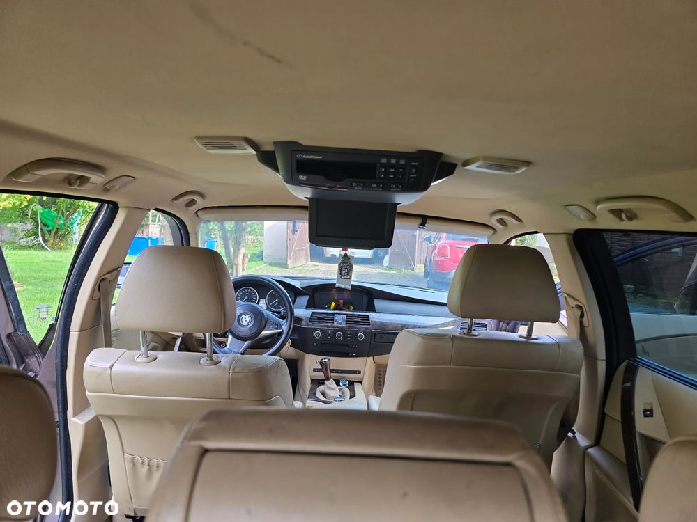 BMW Seria 5 525d - 19