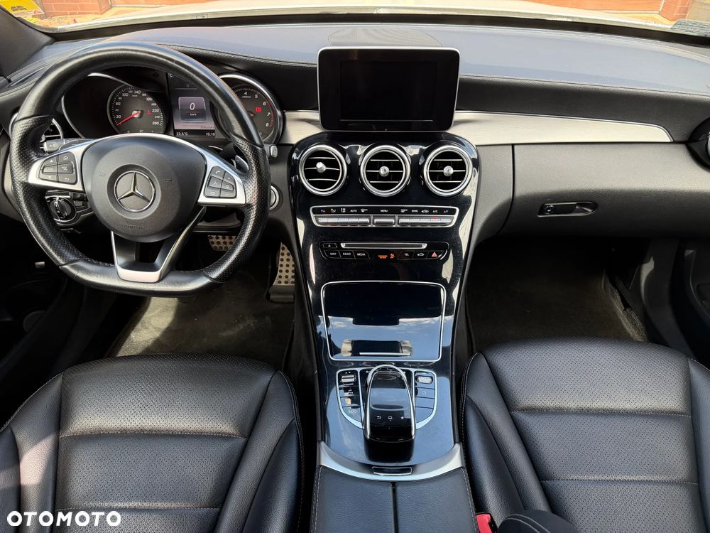 Mercedes-Benz Klasa C 200 4-Matic 7G-TRONIC - 16