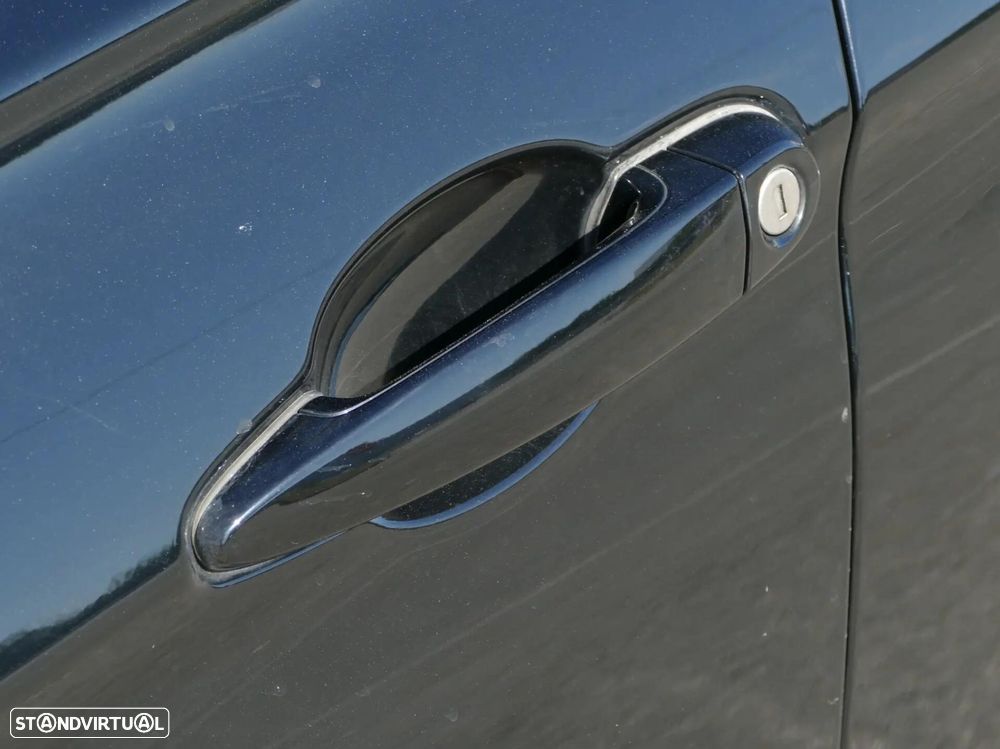 BMW 318 d Line Sport - 9