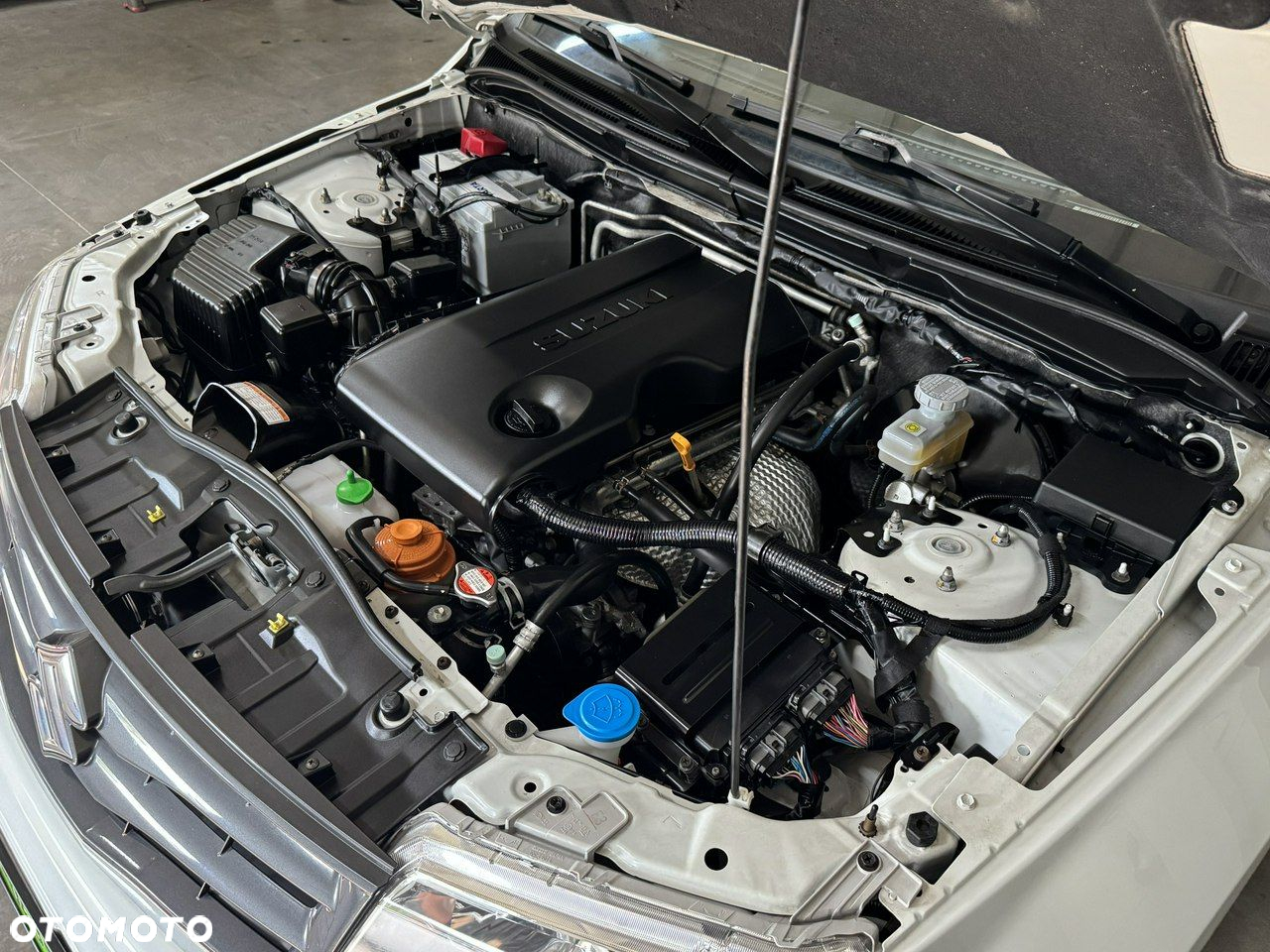 Suzuki Grand Vitara 2.4 Premium - 19