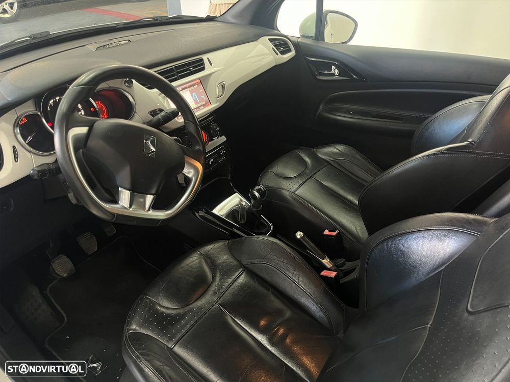 Citroën DS3 1.6 e-HDi So Chic - 12