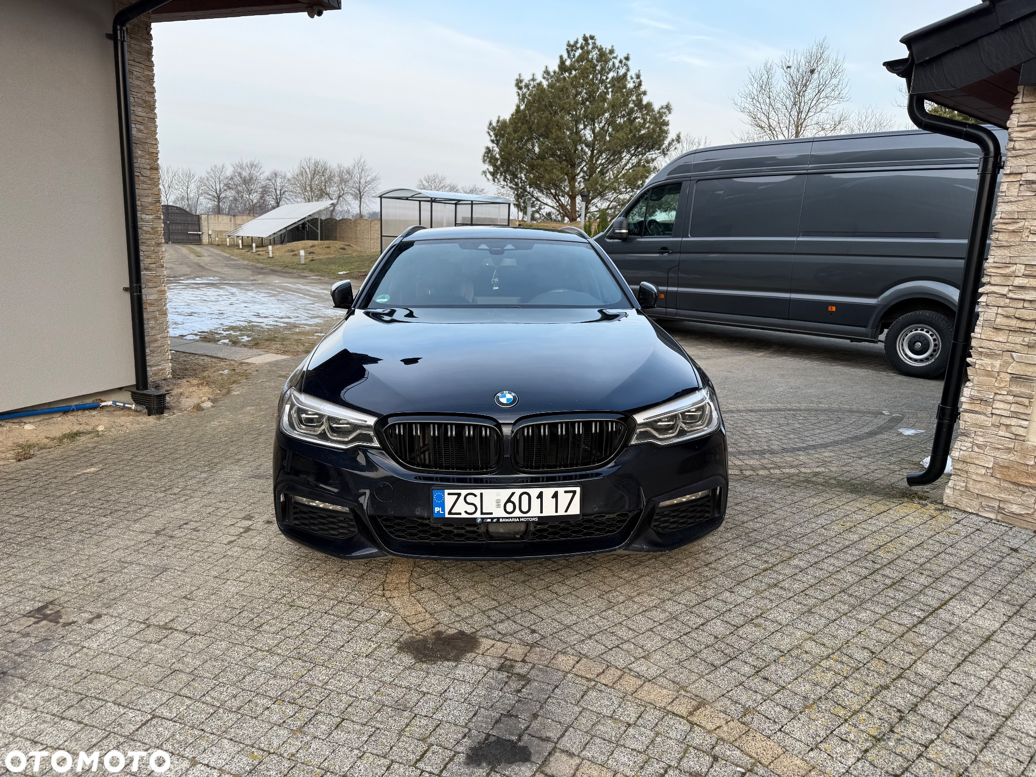 BMW Seria 5 520d M Sport - 3