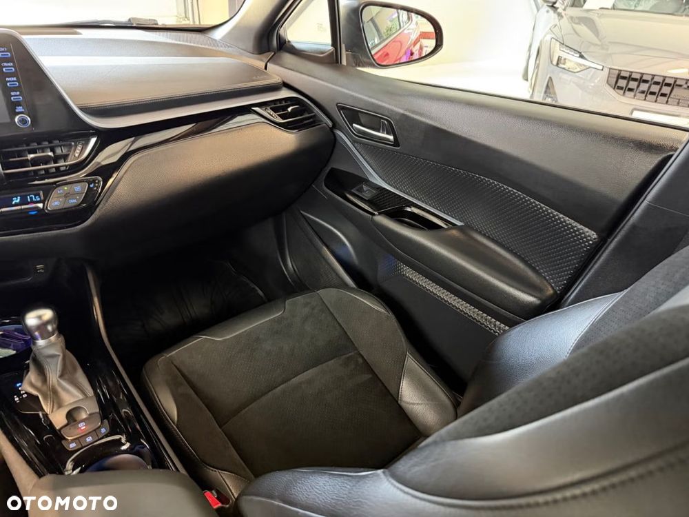 Toyota C-HR 2.0 Lounge - 19