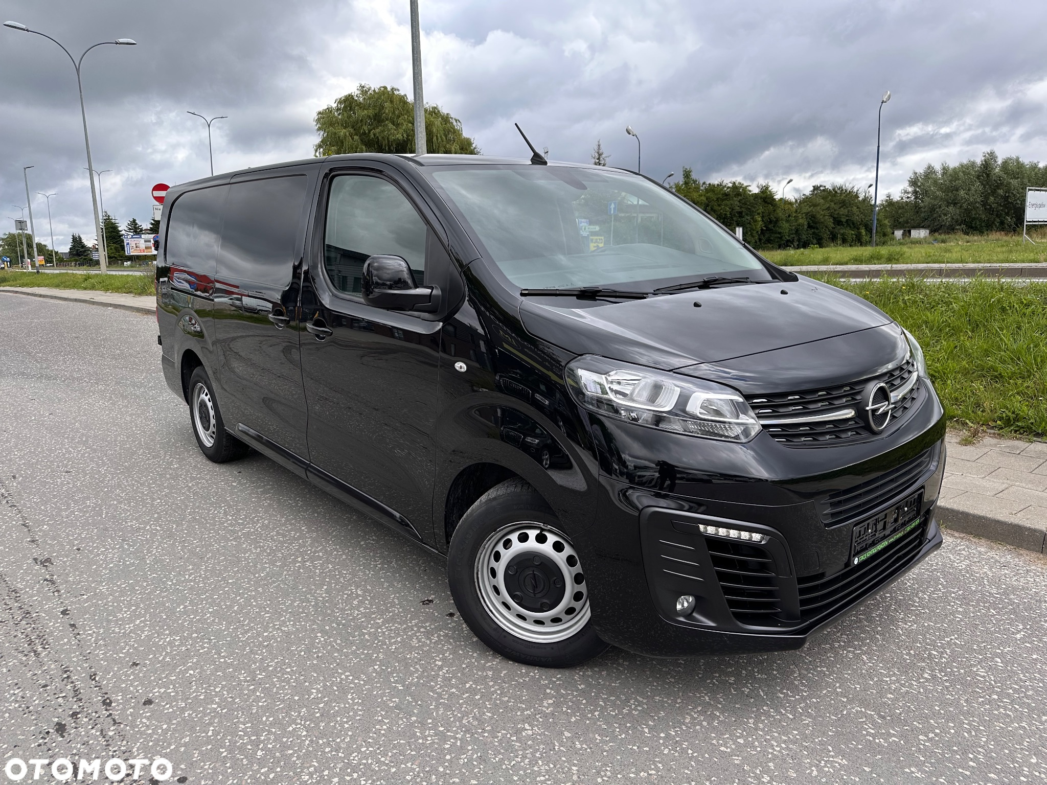 Opel Vivaro 2.0 BlueHDi 145 Lang - 10