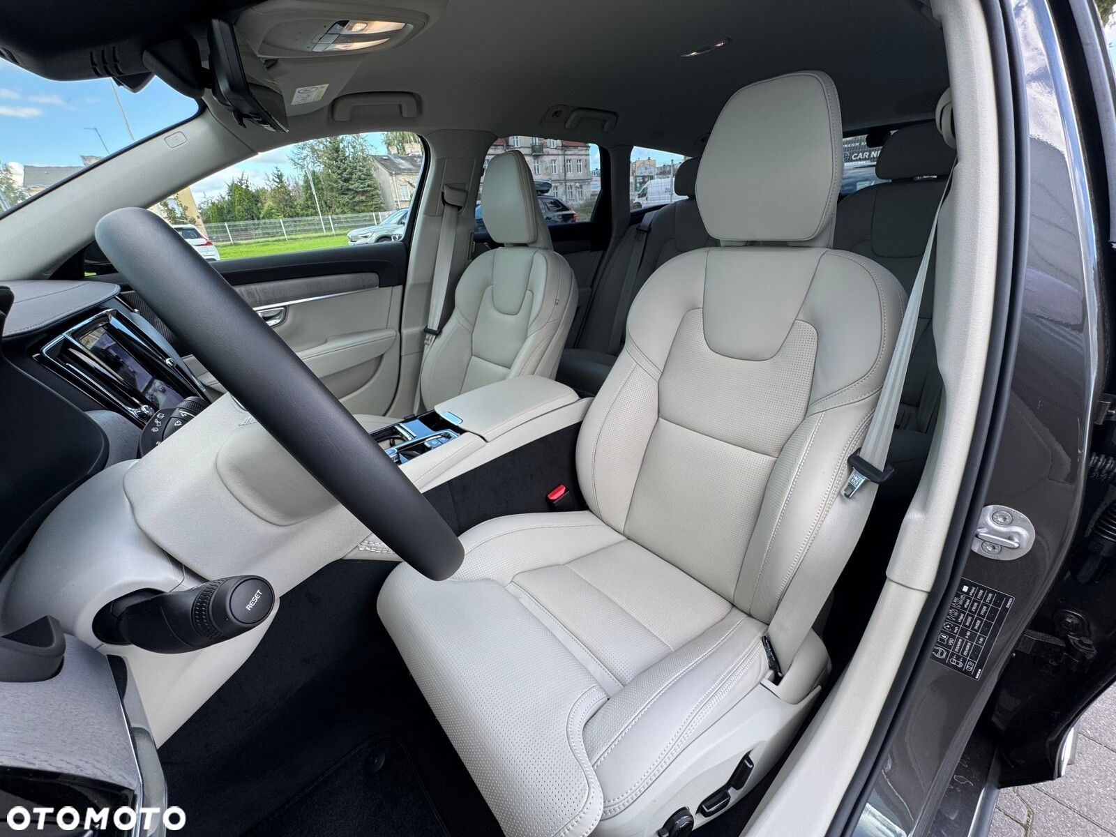 Volvo V90 - 9