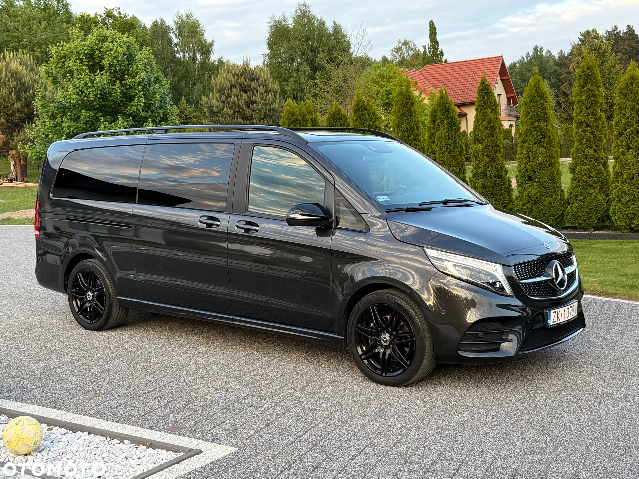 Mercedes-Benz Klasa V 300 d 4-Matic 9G-Tronic (ekstra d³) - 5