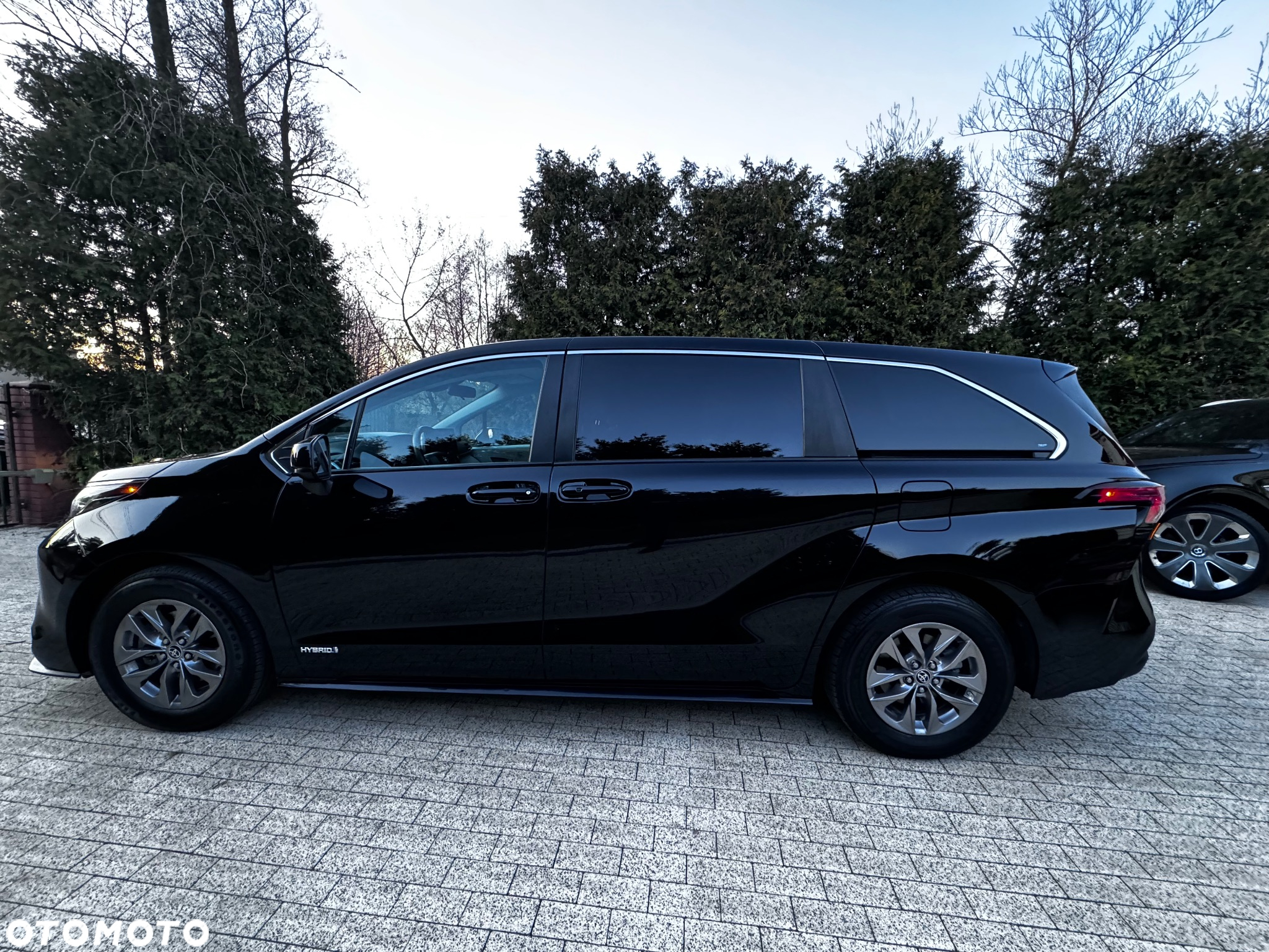 Toyota Sienna - 23