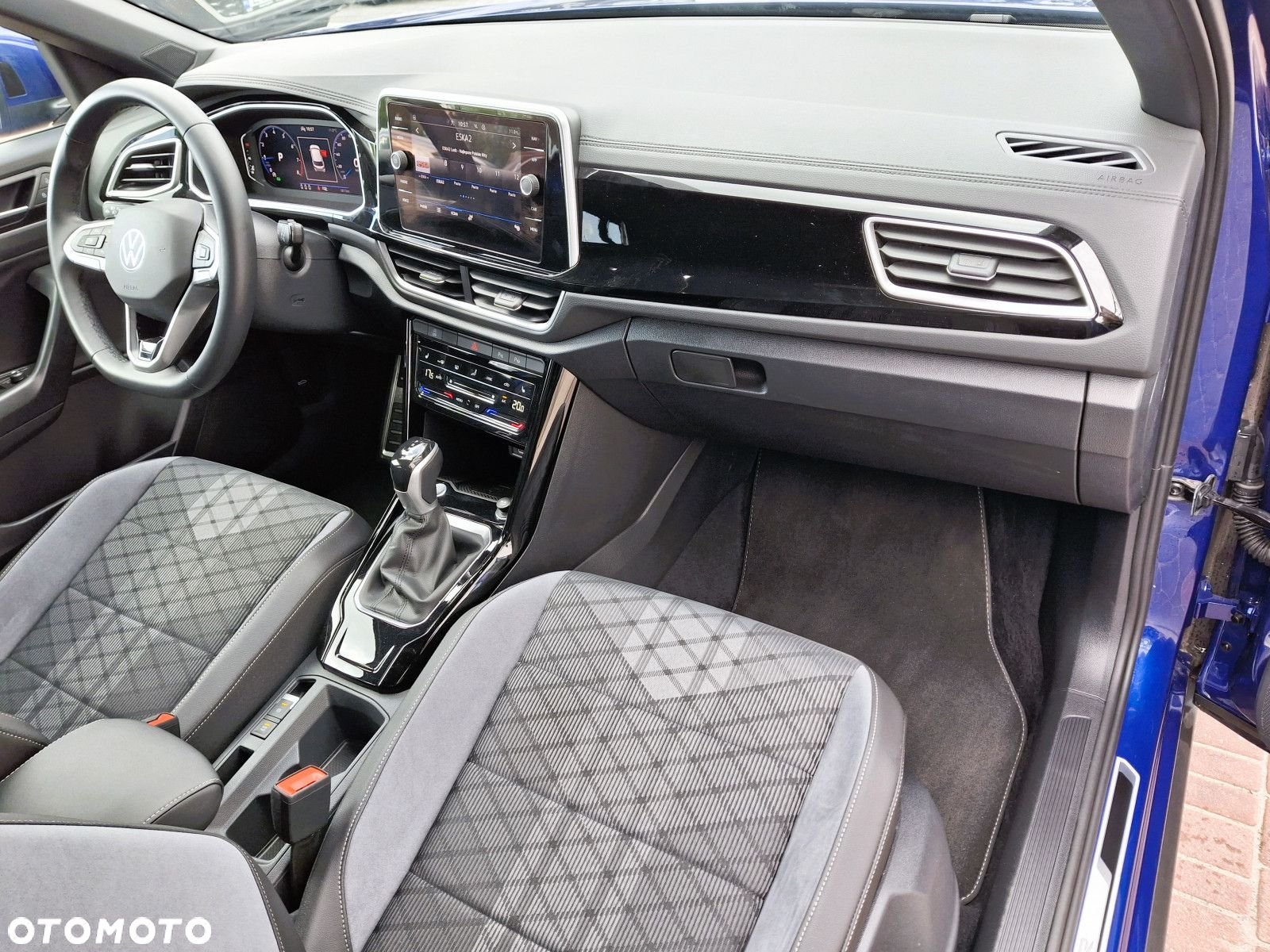 Volkswagen T-Roc 1.5 TSI R-Line DSG - 14