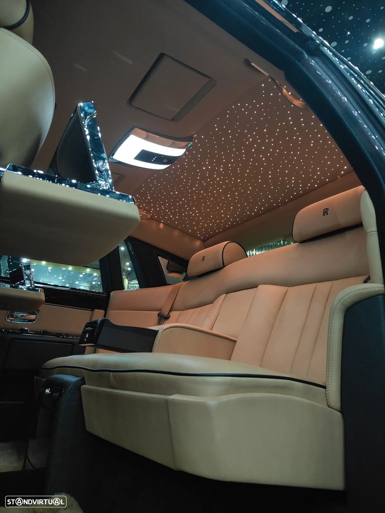 Rolls Royce Phantom 6.8 V12 - 24