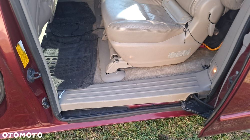 Toyota Sienna - 28