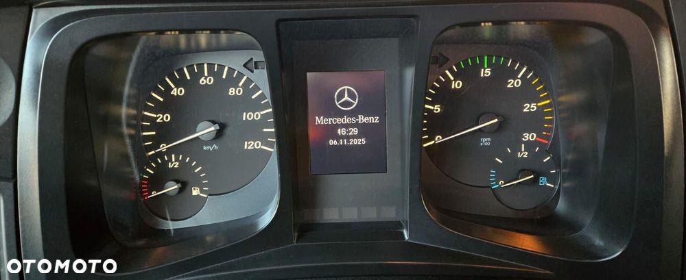 Mercedes-Benz AROCS 1830 4x4 chłodnia kamper - 17