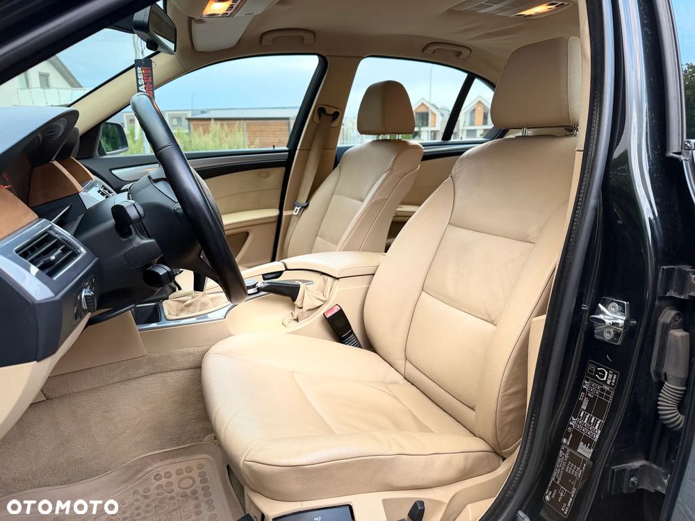 BMW Seria 5 520d - 10