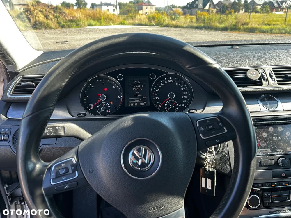 Volkswagen Passat 1.6 TDI Comfortline - 6