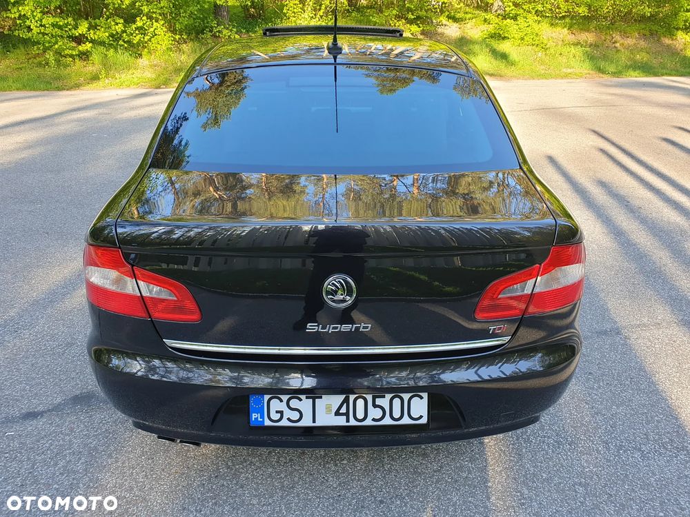 Skoda Superb 2.0 TDI DSG Elegance - 19