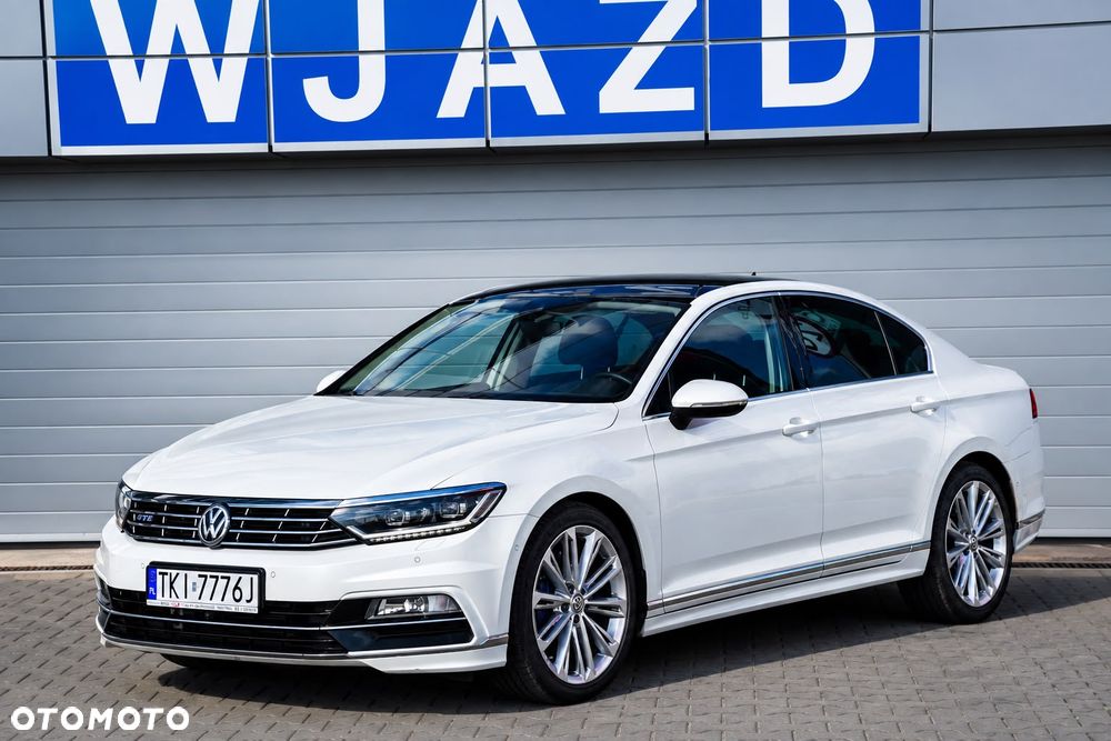 Volkswagen Passat - 1