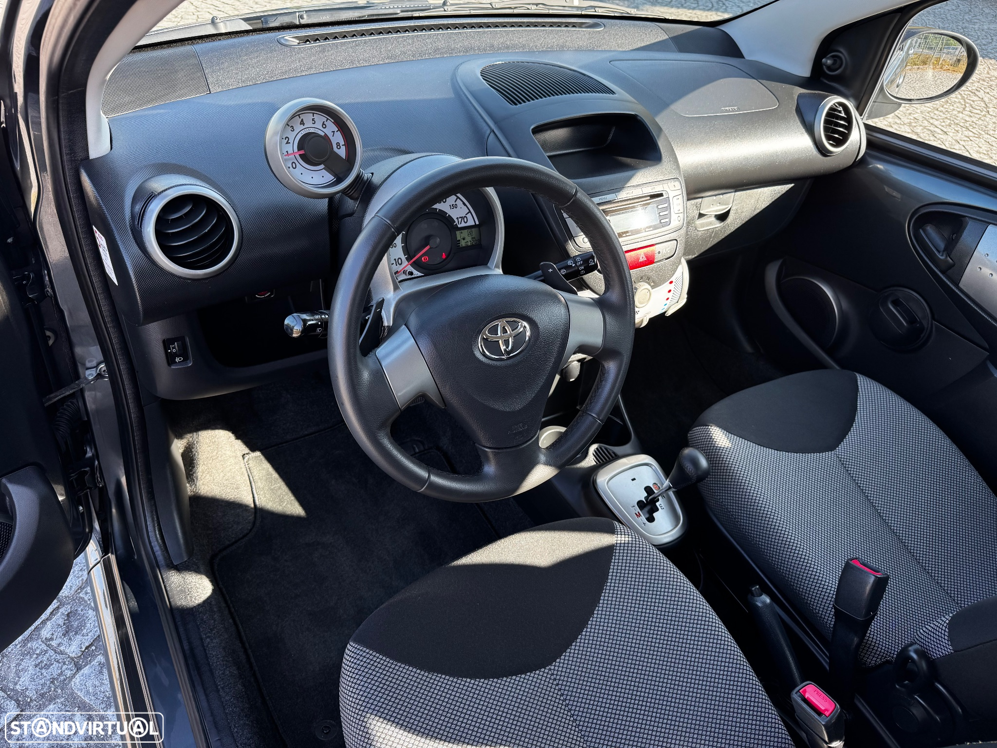 Toyota Aygo 1.0 Plus Sport Pack MM - 9