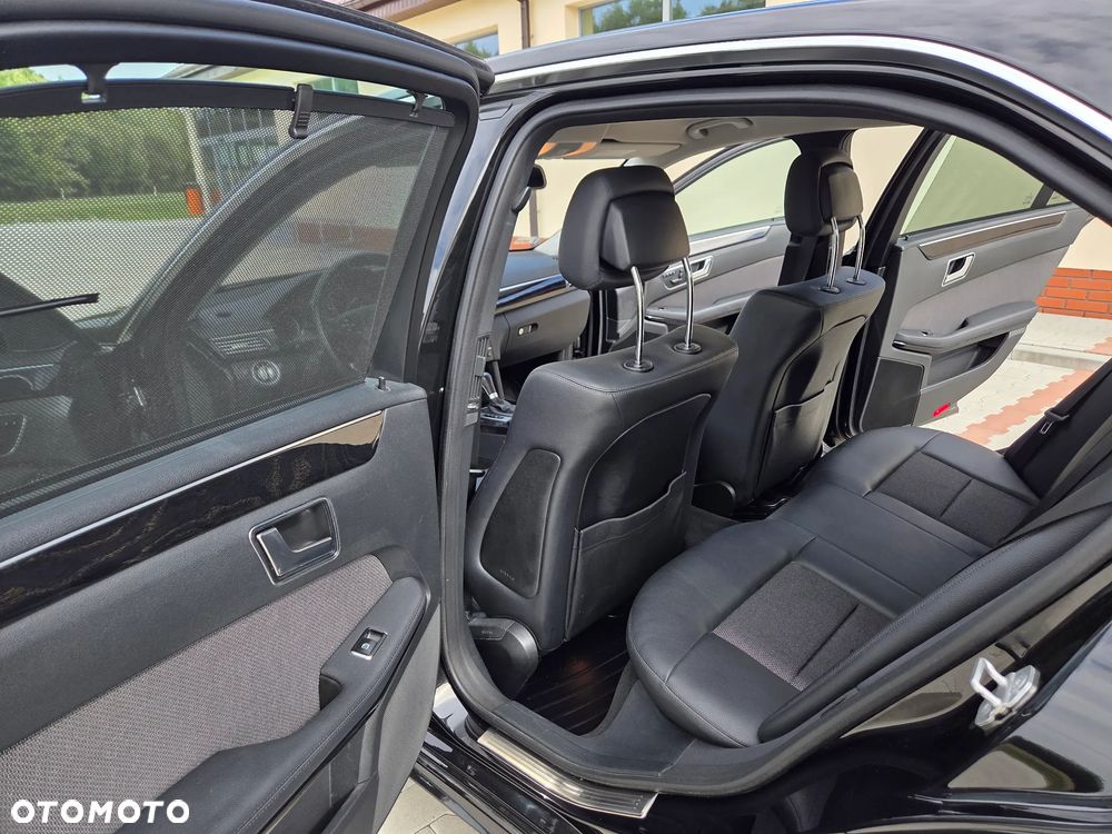Mercedes-Benz Klasa E 250 CGI BlueEff Avantgarde - 19