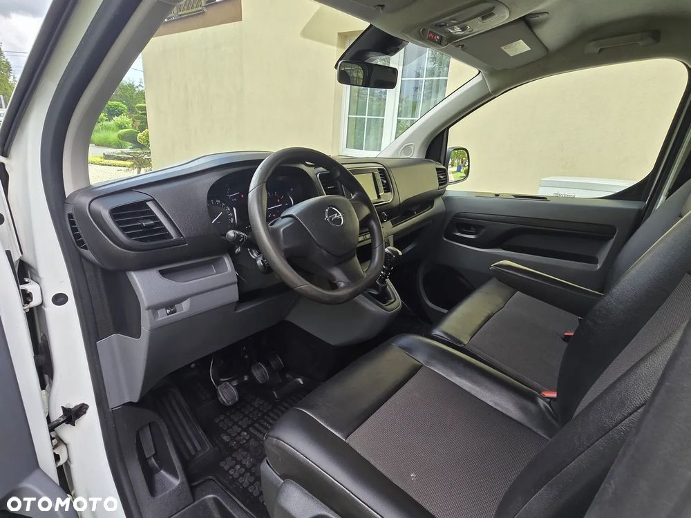 Opel Vivaro - 19