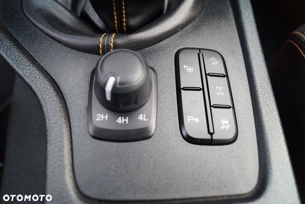 Ford Ranger 2.0 EcoBlue 4x4 DC Wildtrak - 25