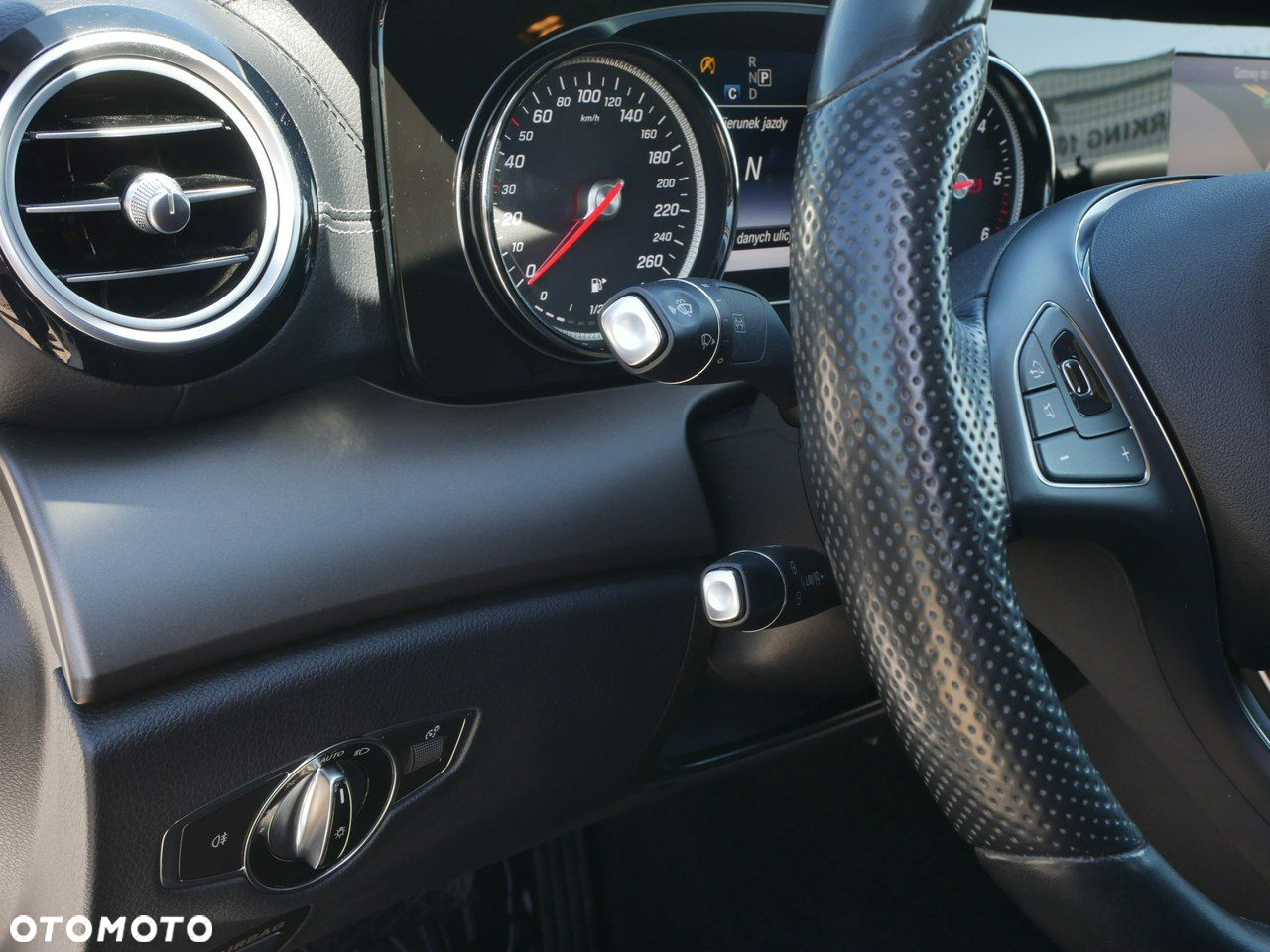 Mercedes-Benz Klasa E 220 d 9G-TRONIC - 15