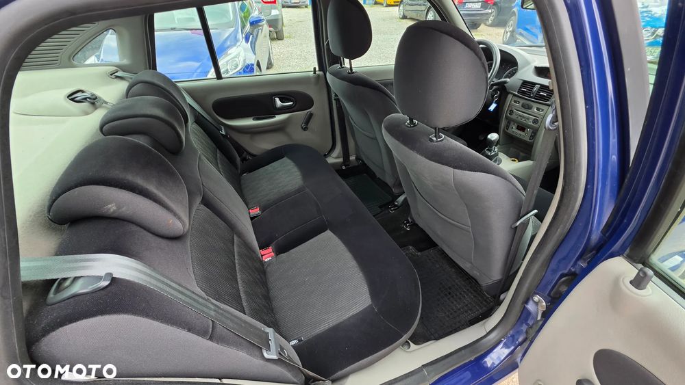 Renault Thalia 1.2 16V All Inclusive - 8