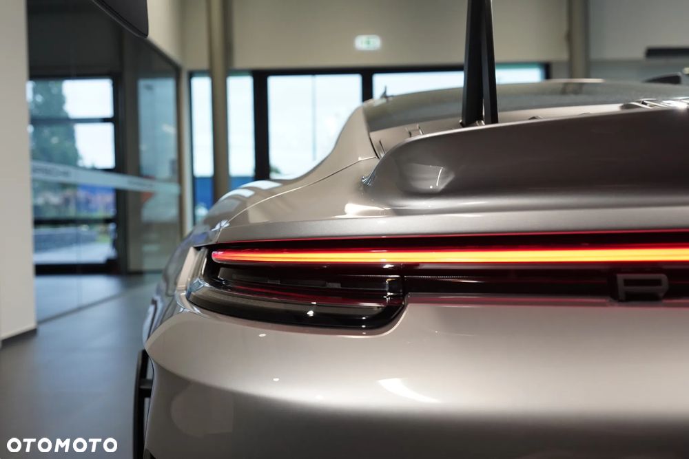 Porsche 911 GT3 RS - 29