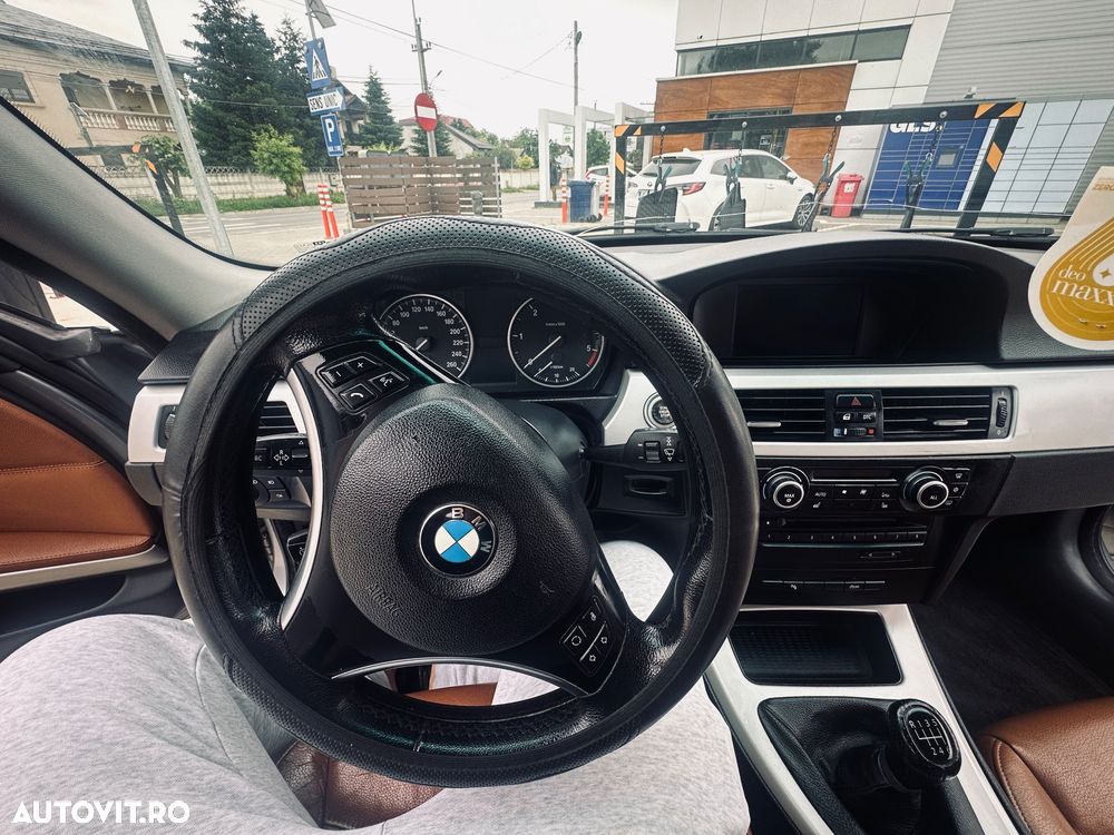 BMW Seria 3 320d - 18