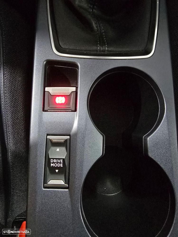 Peugeot 2008 1.2 PureTech Allure - 10