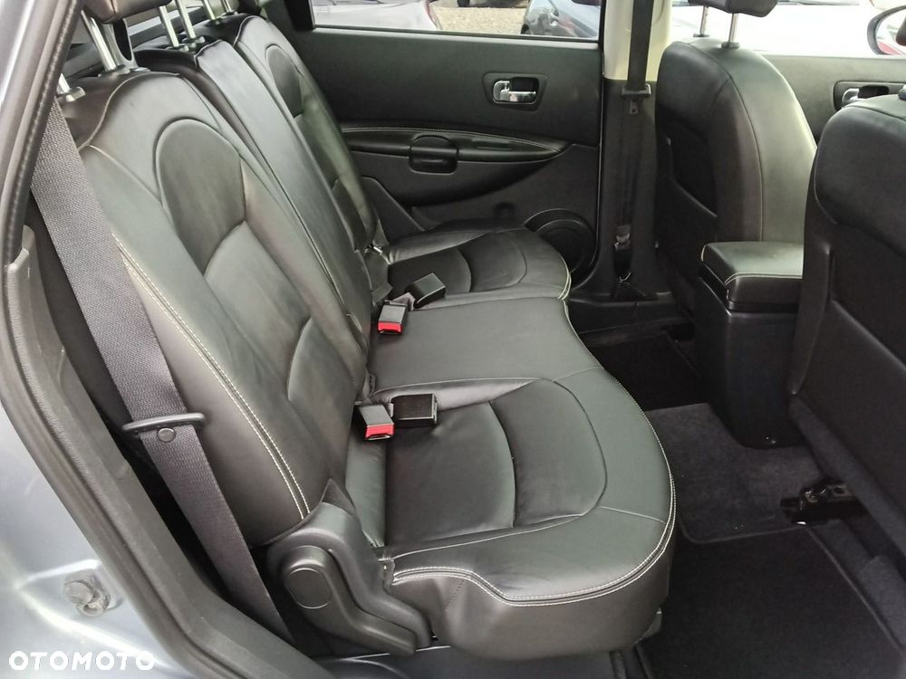 Nissan Qashqai+2 - 10