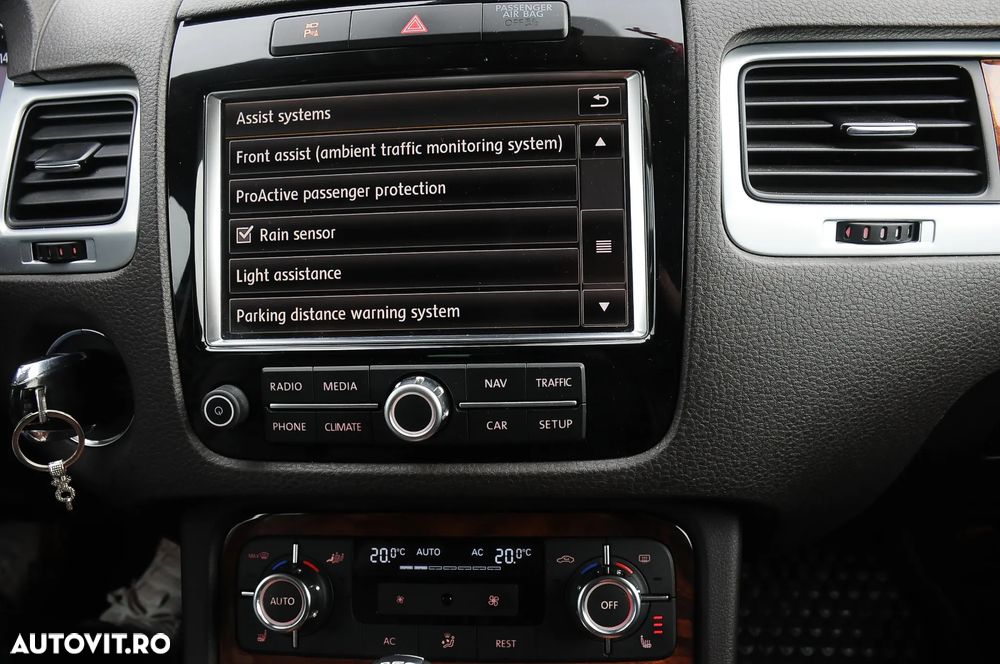 Volkswagen Touareg 3.0 V6 TDI BMT - 14