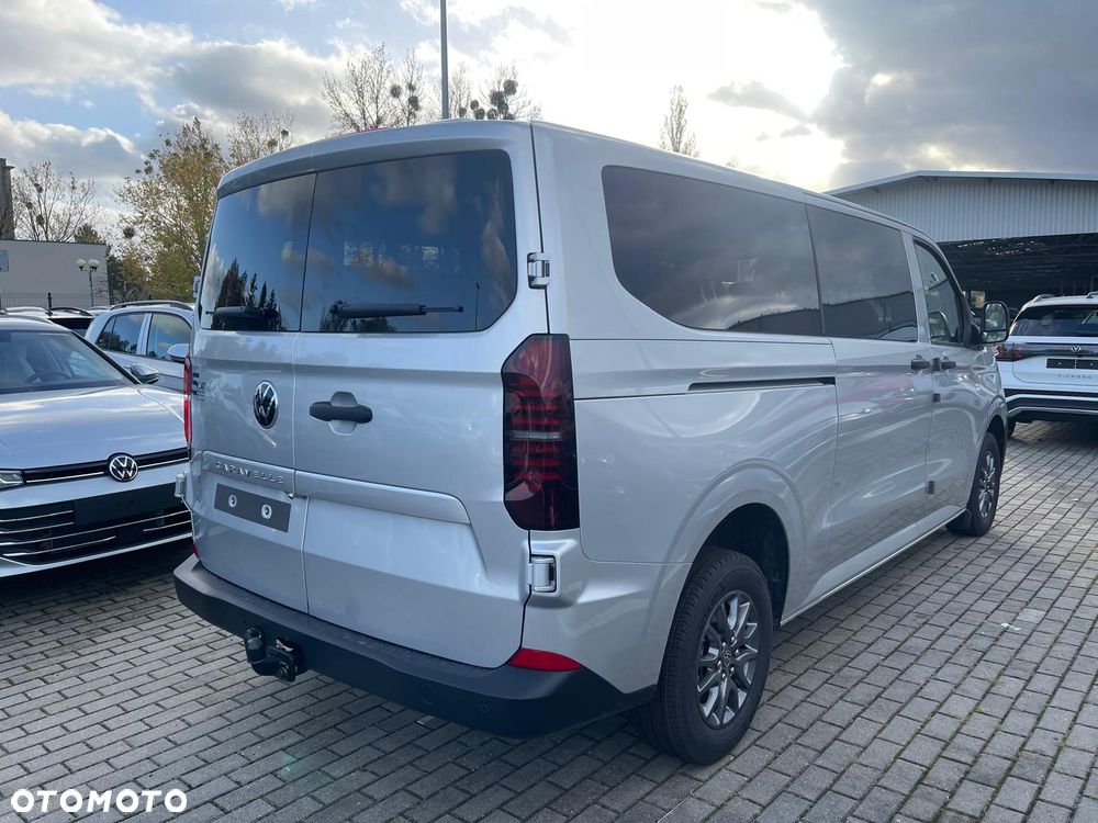 Volkswagen Caravelle - 13