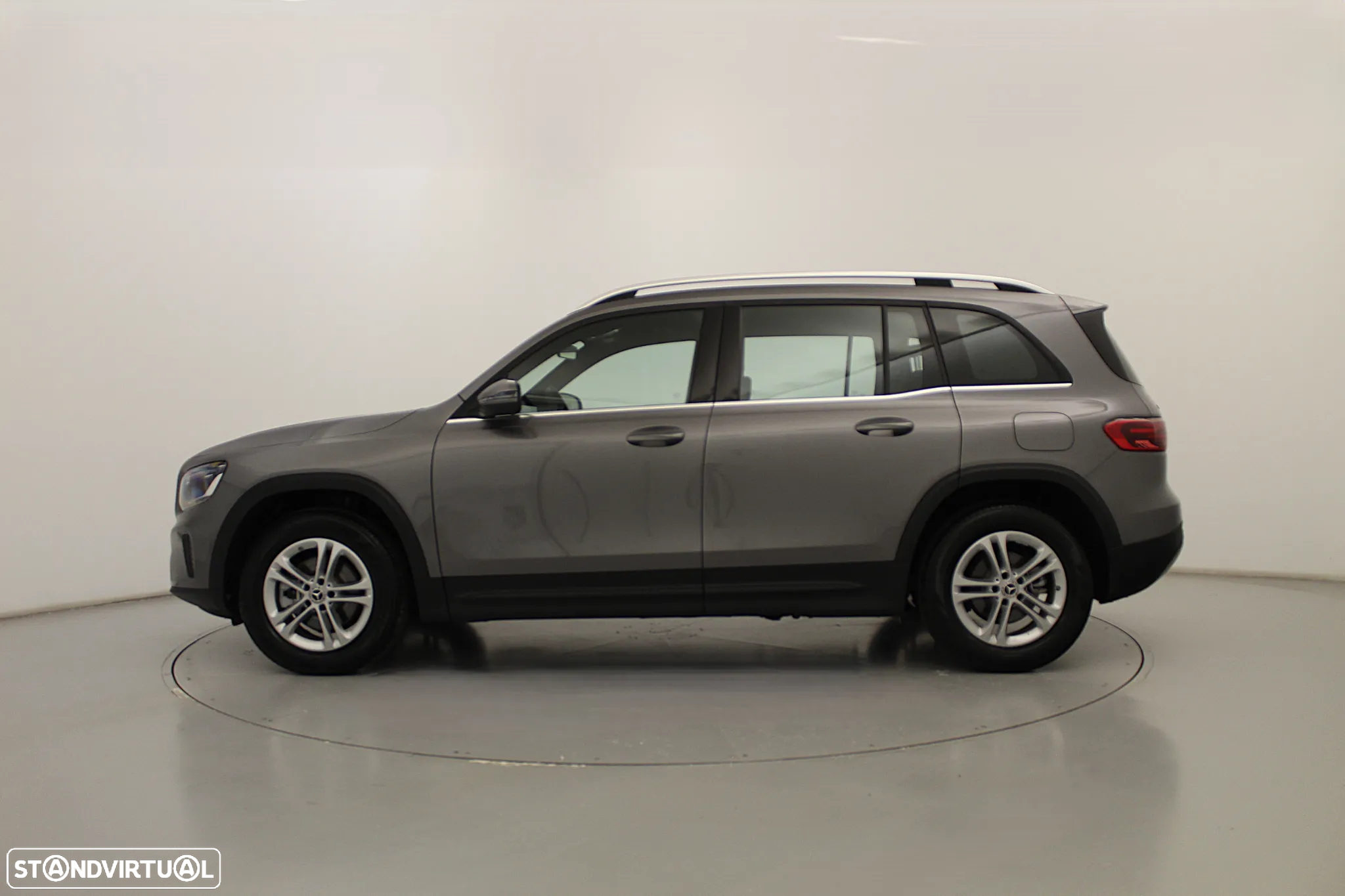 Mercedes-Benz GLB 180 d - 12