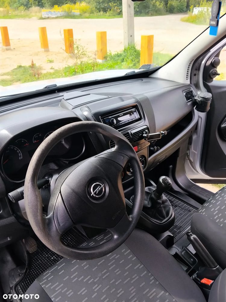 Opel Combo - 16
