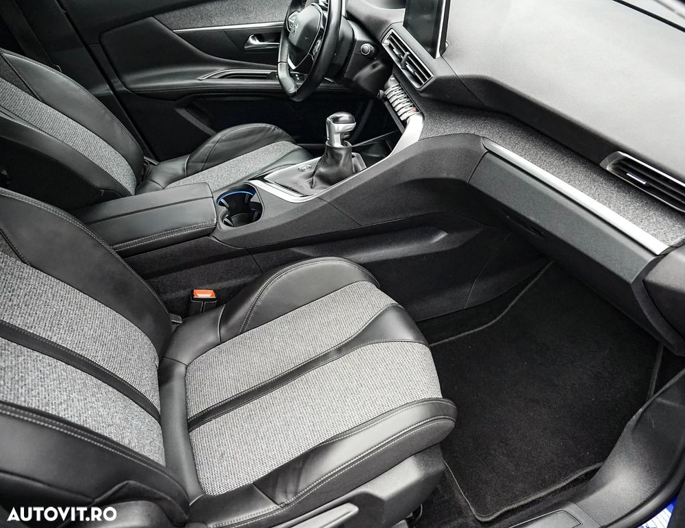 Peugeot 3008 PureTech 130 Stop & Start GPF Allure Business-Paket - 13