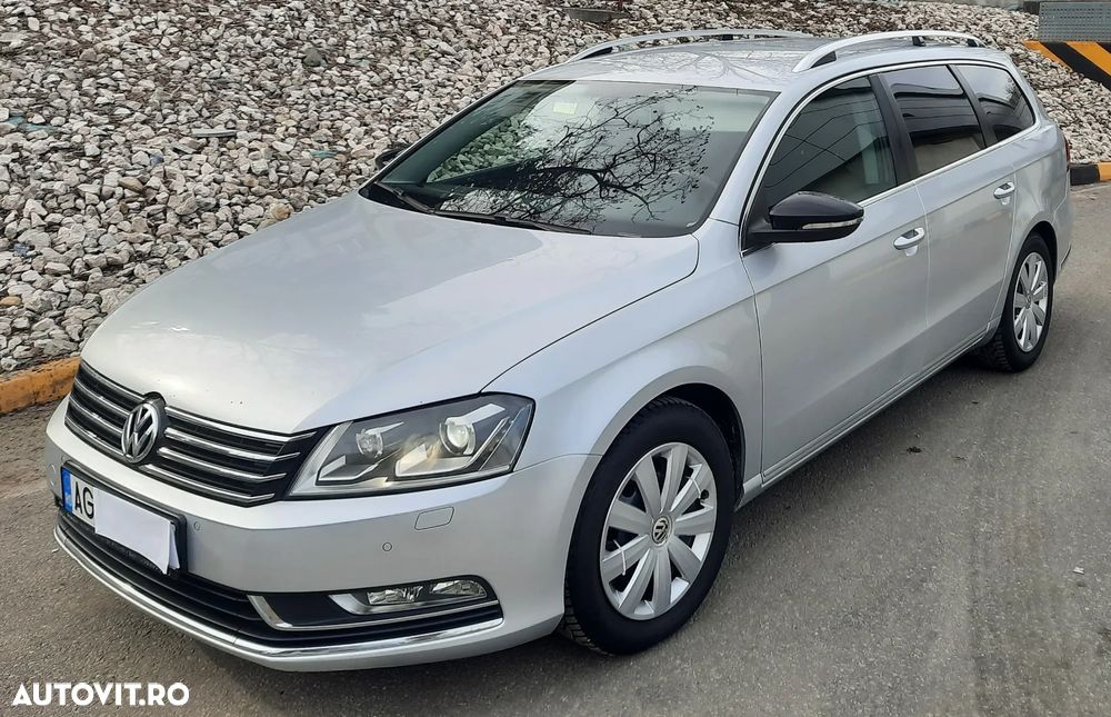 Volkswagen Passat - 1