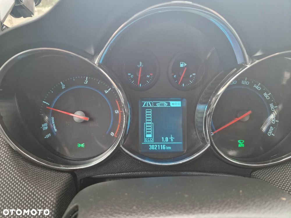 Chevrolet Cruze 1.7 D LT+ - 13