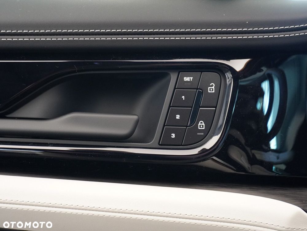 Porsche Panamera 4 E-Hybrid PHEV - 21