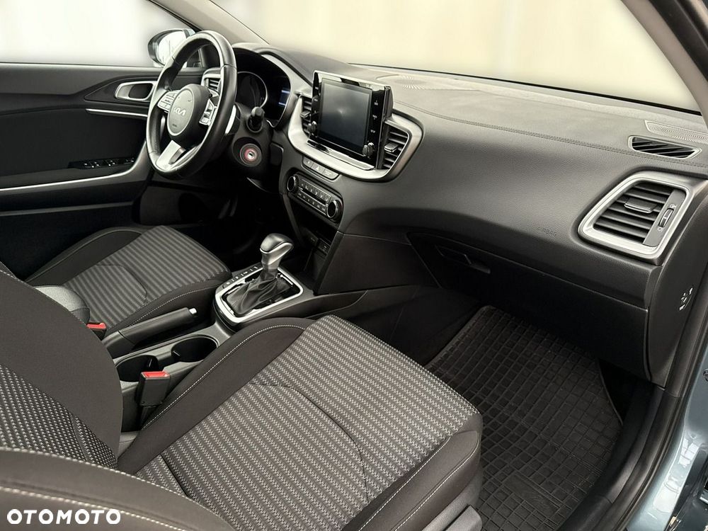 Kia Ceed - 22