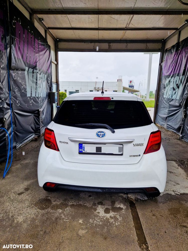 Toyota Yaris - 2