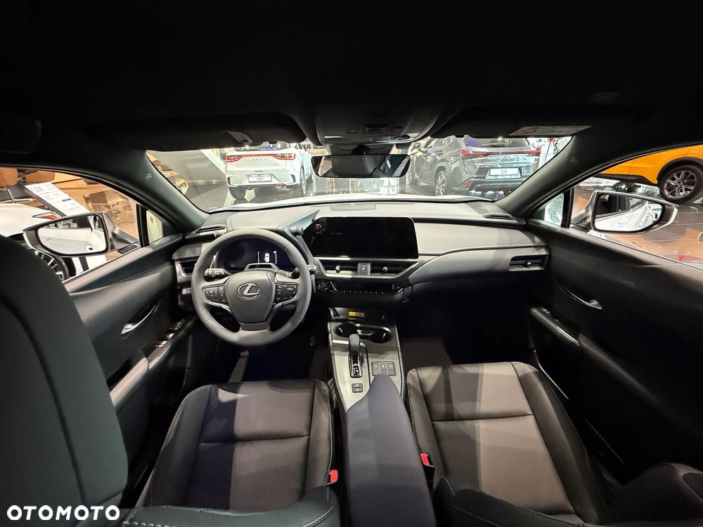 Lexus UX - 7