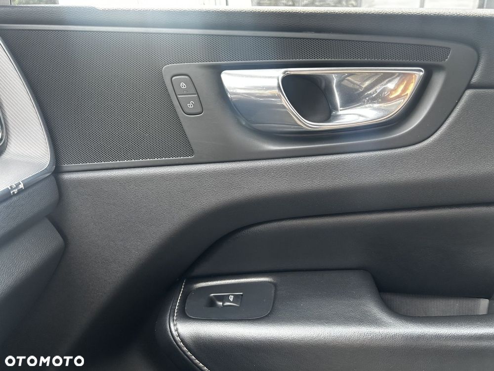 Volvo XC 60 - 19