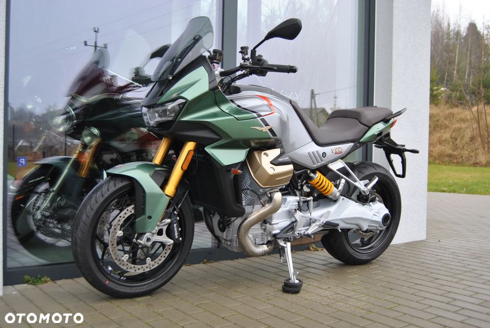 Moto Guzzi V100 Mandello - 41