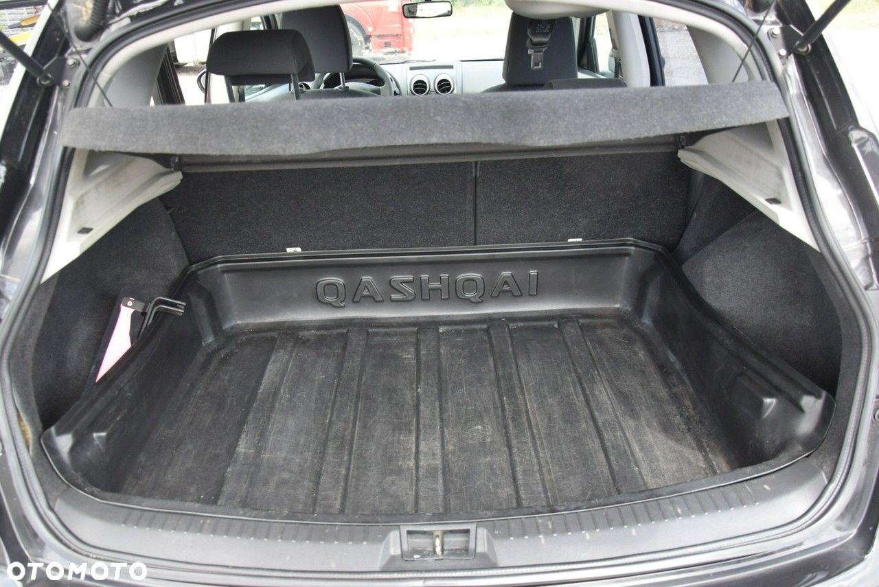 Nissan Qashqai 1.6 visia - 15