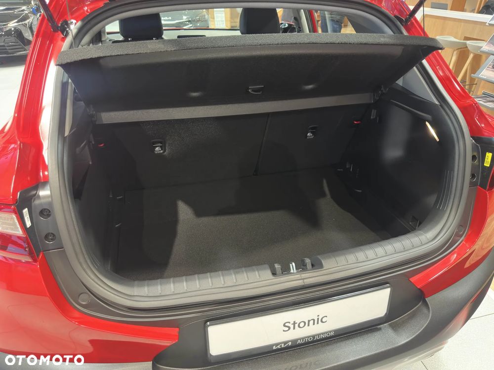 Kia Stonic 1.2 L - 11